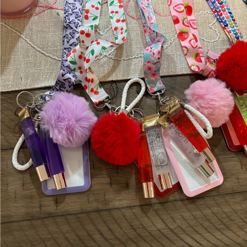 Lanyard Lot - Picture 5 of 6